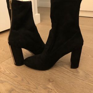 Black Ankle Booties size 8, Excellent condition